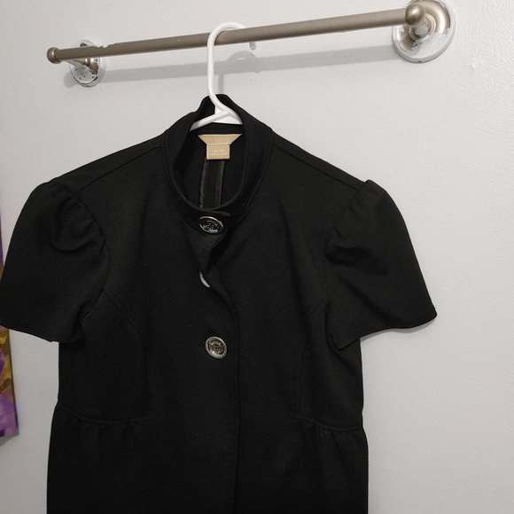 Michael Kors - Picture 2 of 3